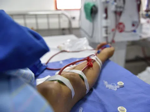 Tuổi 17 và 'bản án' chạy thận suốt đời