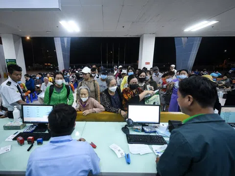 Đại biểu Quốc hội đề xuất miễn viện phí toàn dân từ năm 2026