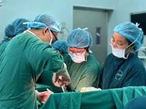 Uống thuốc phá thai mua qua mạng, người phụ nữ suýt mất mạng, phải cắt tử cung