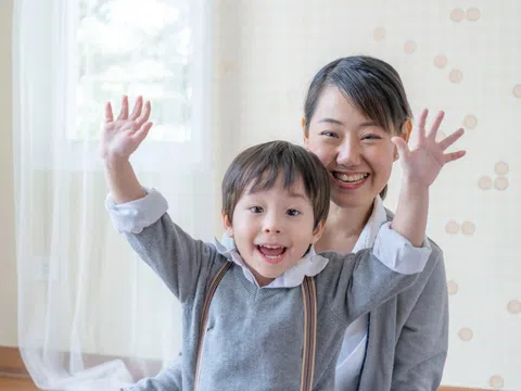 Cách mẹ hiện đại chăm đề kháng cho bé từ gốc