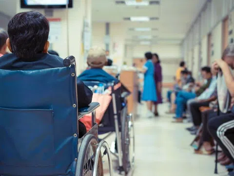Miễn viện phí: Chuyện thật tại nhiều quốc gia