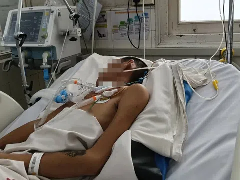 Thanh niên 26 tuổi liệt toàn thân, thở máy 2 năm từ một cơn sốt