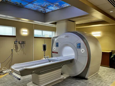Người đàn ông tử vong sau khi bị hút vào máy chụp MRI