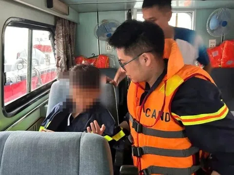 Sức khỏe bé 10 tuổi sống sót sau vụ lật tàu Vịnh Xanh 58 hiện ra sao?