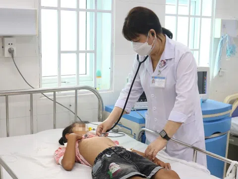 Bé gái nguy kịch vì loại virus rất phổ biến ở người lớn