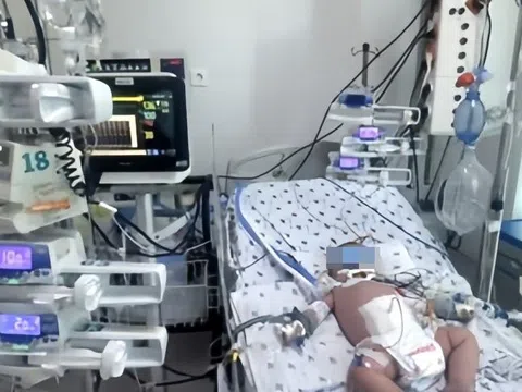 Căn bệnh tưởng nhẹ khiến bé gái nguy kịch sau 2 ngày mắc