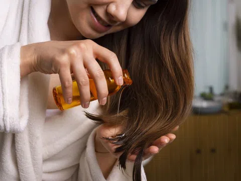 Thói quen tưởng chừng vô hại nhưng khiến tóc yếu, dễ gãy