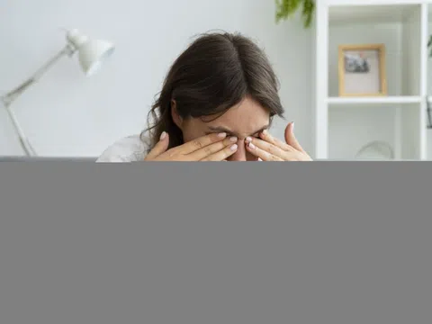Dấu hiệu bệnh lý nghiêm trọng biểu hiện ngay ở mắt