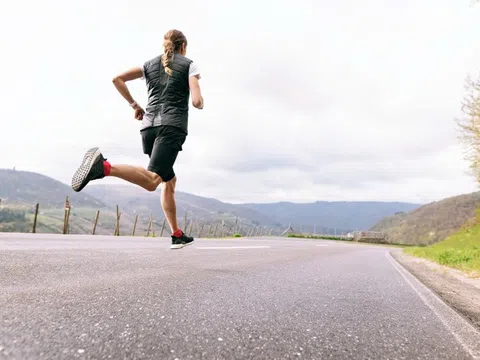 Bí quyết giảm mỡ bụng hiệu quả nhờ kết hợp chạy bộ với plank