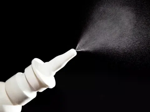 Pháp phát triển thuốc xịt mũi chống cúm từ đường, 'đánh lừa' virus