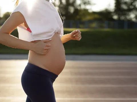 Có nên chạy bộ khi đang mang thai?