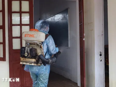 Hà Nội: Phòng chống dịch bệnh do ngập úng tại một số xã