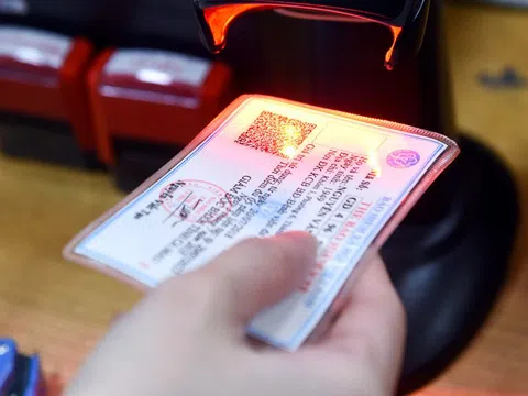 Hướng dẫn mới: Chậm trình bảo hiểm y tế có được chi trả tiền khám chữa bệnh?