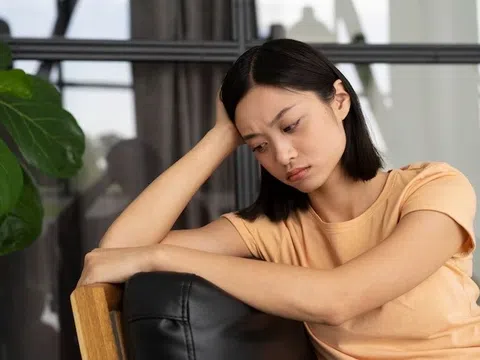 Vì sao ngày càng nhiều phụ nữ mới ngoài 30 đã tiền mãn kinh?