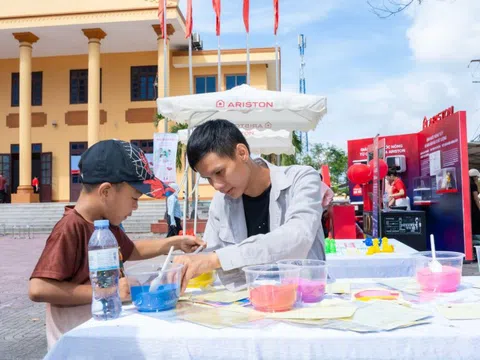 Hành trình sẻ chia yêu thương cùng Ariston và AloBacsi