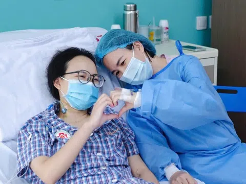 Mẹ không cùng nhóm máu vẫn có thể hiến gan cứu con gái 17 tuổi