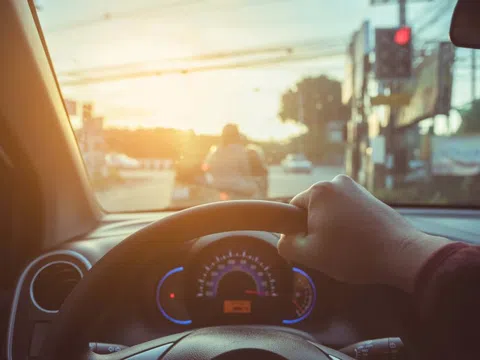 Người đàn ông 37 tuổi mắc bệnh nguy hiểm vì một thói quen khi lái xe