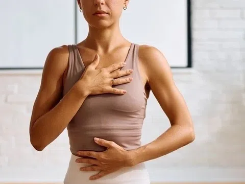 5 bài tập dưỡng sinh tốt cho phổi