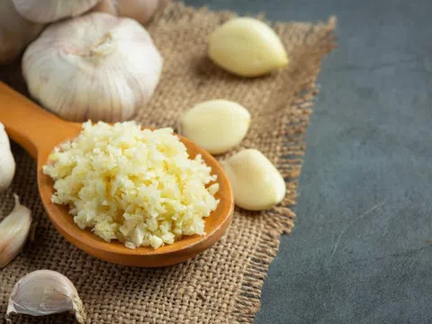 3 nhóm người tuyệt đối không nên ăn tỏi