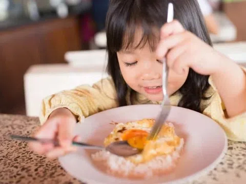 Điều gì xảy ra khi trẻ ăn trứng mỗi ngày?