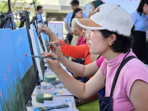 Khoảnh khắc xúc động ở Bệnh viện Ung bướu TP.HCM