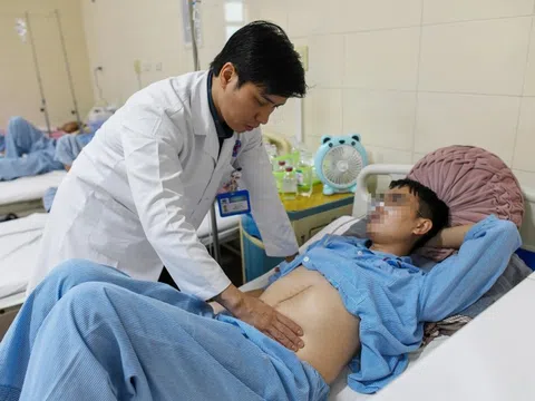 Ung thư đại trực tràng tại TP.HCM gia tăng, chuyên gia chỉ ra lý do