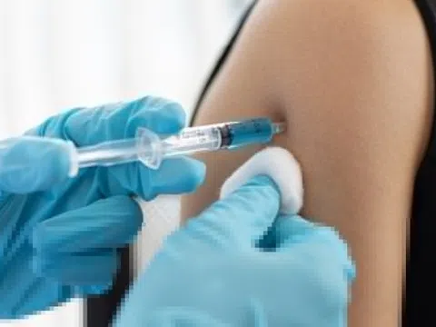 Ai nên tiêm vaccine RSV?