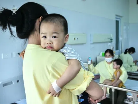 Cúm A gia tăng khiến nhiều trẻ nhập viện, bác sĩ đưa ra cảnh báo