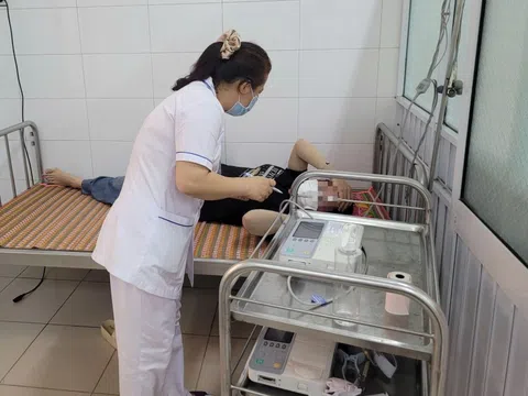 13 công nhân ở Huế nhập viện sau bữa ăn trưa