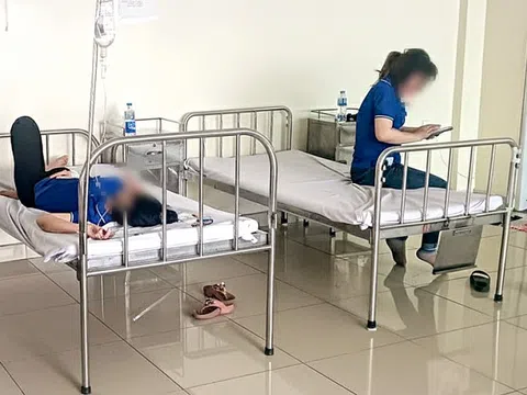 50 công nhân tại TP.HCM có triệu chứng ngộ độc sau bữa ăn trưa tại công ty