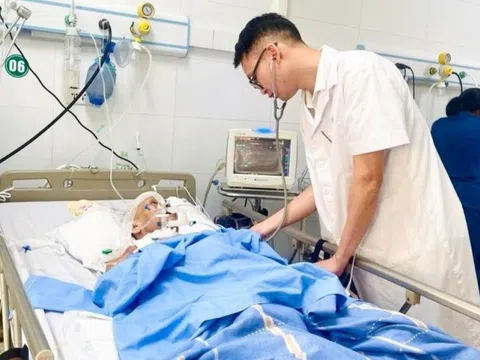 Uốn ván toàn thân sau mổ ổ bụng, người phụ nữ nguy kịch 1 tháng