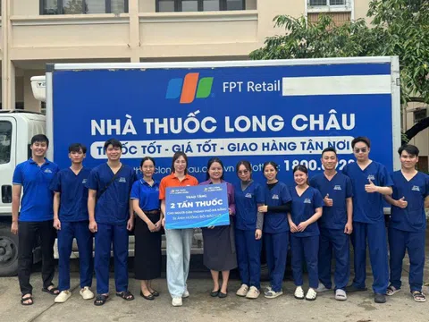 Long Châu miễn phí hơn 2.000 liều vắc xin uốn ván cho người dân Miền Trung