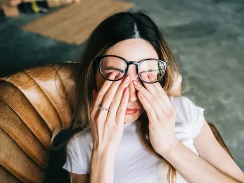 7 dấu hiệu âm thầm cảnh báo thận 'xuống cấp'