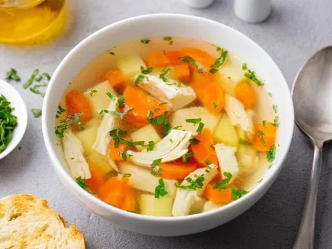 10 loại thực phẩm và đồ uống làm dịu các triệu chứng cúm