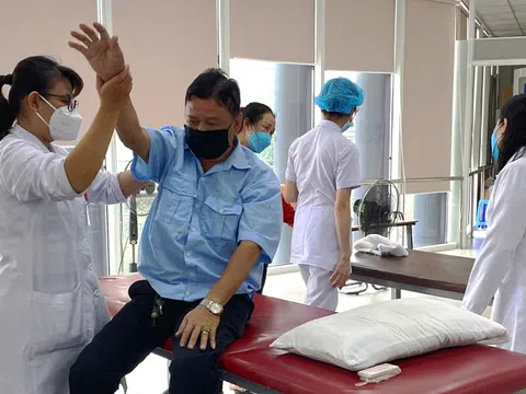Vượt 'cửa tử' đột quỵ nhưng lại bỏ ngỏ phục hồi chức năng