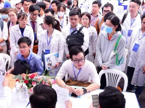 'Nguy cơ sẽ có bác sĩ ra trường không đạt chuẩn năng lực để hành nghề'