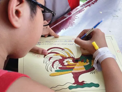 Những bức tranh đặc biệt của các em bệnh nhi ở TP.HCM
