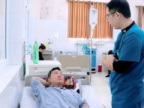 Thói quen sai lầm khi đau khiến người đàn ông lâm bệnh nặng