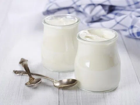 5 loại thực phẩm tự nhiên giúp ngăn hôi miệng