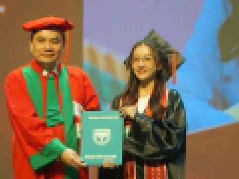 Lời dặn của chủ tịch hội đồng trường y Phạm Ngọc Thạch gửi tân bác sĩ