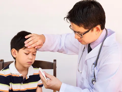 Không phải thời tiết, đâu là lý do khiến bé hay ốm vặt?