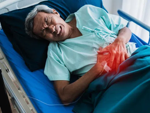 Cơn đau khủng khiếp 'hơn cả đau đẻ', ai cũng phải bật khóc