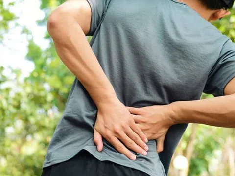 Tổn thương thận âm thầm từ thói quen nhiều người vô tình mắc