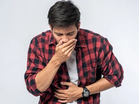 Ký sinh trùng hút máu âm thầm, bác sĩ cảnh báo dấu hiệu