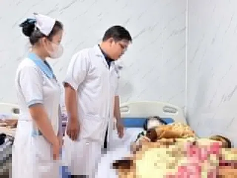 Vụ nghi ngộ độc bánh mì ở Quảng Ngãi: Bệnh nhân tăng, cơ sở xin lỗi