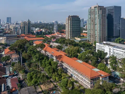 Bệnh viện có mảng xanh đẹp choáng ngợp ngay trung tâm TP.HCM