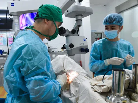 Mổ mắt miễn phí - Nỗ lực chung tay vì cộng đồng