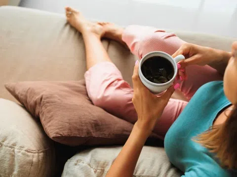 Sai lầm khi vừa mở mắt buổi sáng làm nội tiết đảo lộn, cả ngày mệt mỏi