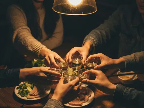 Vấn nạn sau bữa tiệc đau lòng khiến một người chết, 6 nhập viện