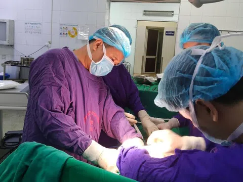 Mổ viêm ruột thừa, bác sĩ bất ngờ phát hiện ung thư ruột thừa hiếm gặp